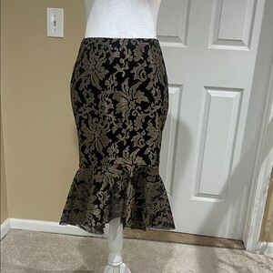 AKIRA Black and Gold Brocade Pencil Skirt